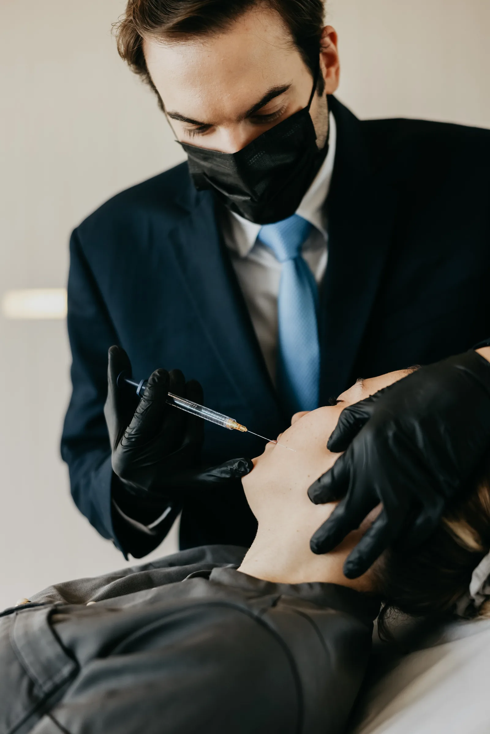 Rosácea tem cura? O que a medicina atual oferece — Dr. Thiago Perfeito, Dr. Thiago Perfeito — atendimento premium em Brasília