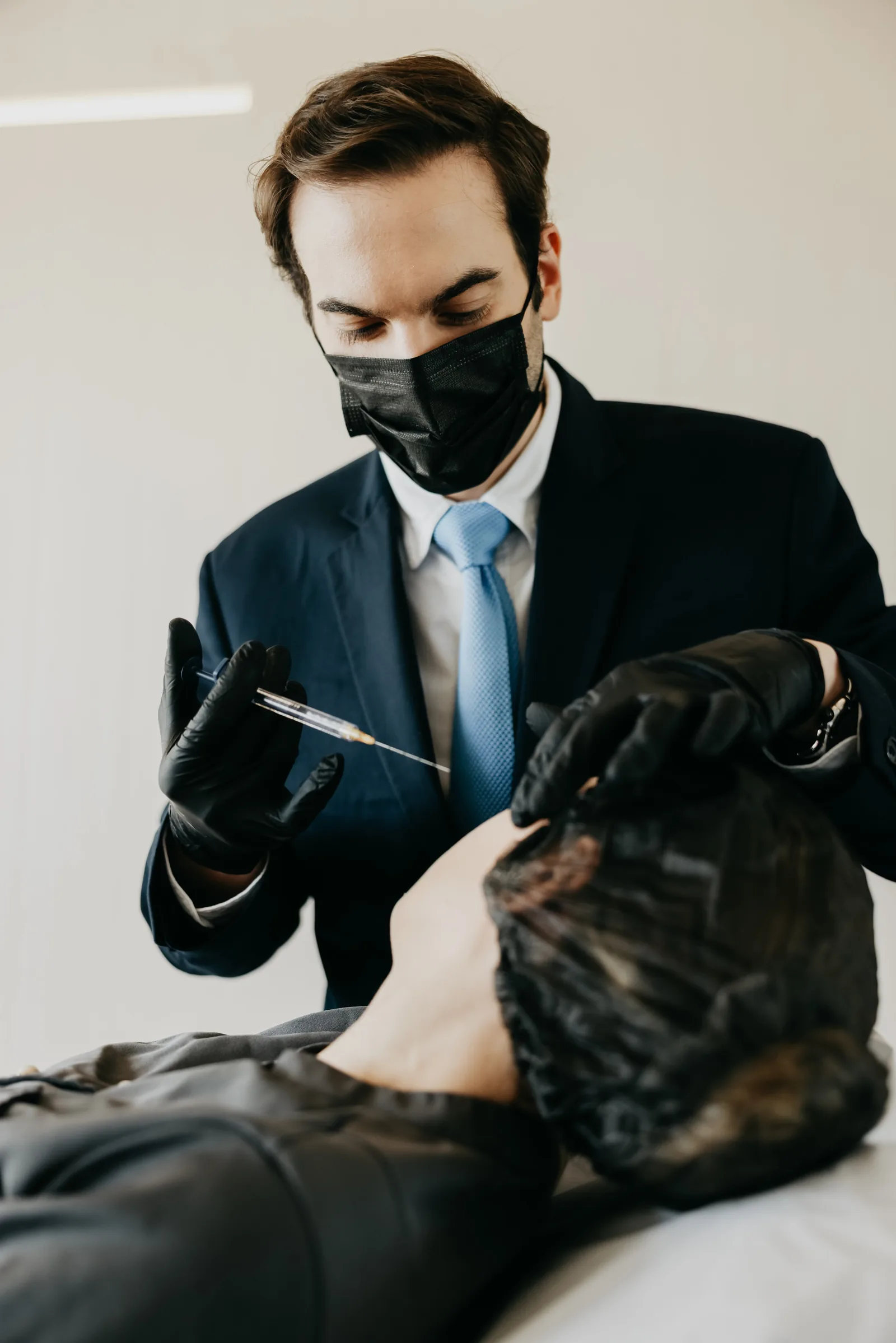 Elegant Neck: como rejuvenescer o pescoço sem cirurgia em Brasília — Dr. Thiago Perfeito, tratamento cervical