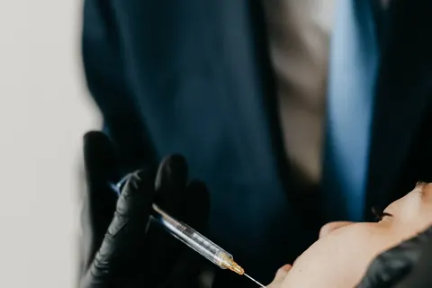 Juvéderm vs Restylane no lábio: qual escolher?